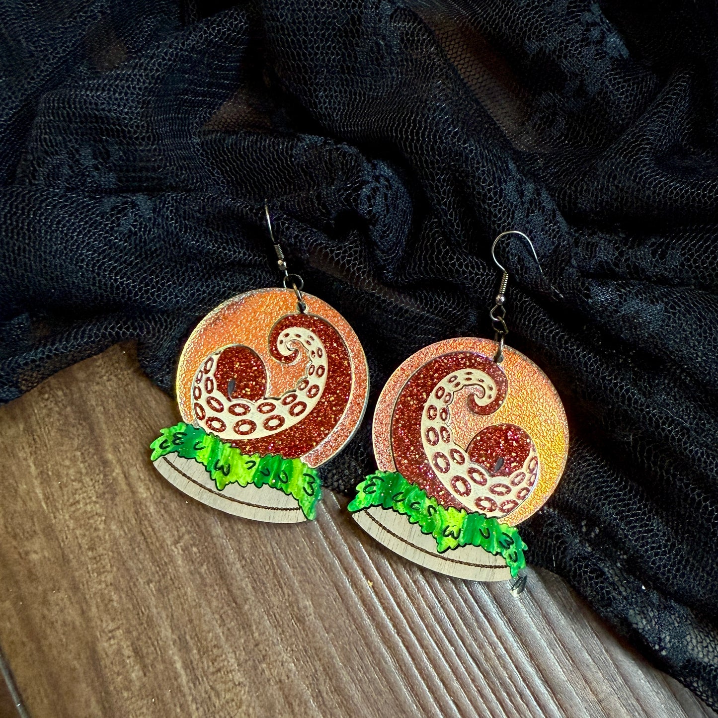 Tentacle Specimen Dangles