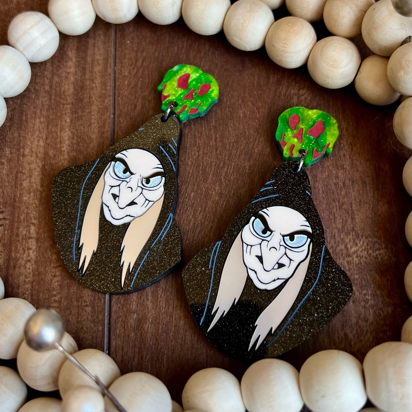 Old Hag Dangles