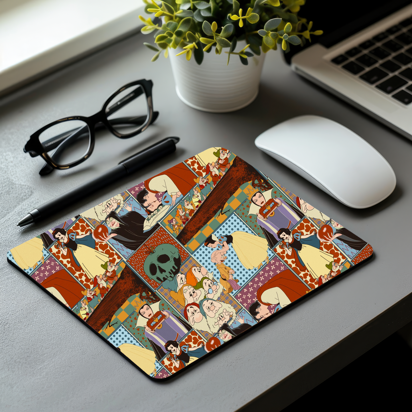 Snow White Mouse Pad