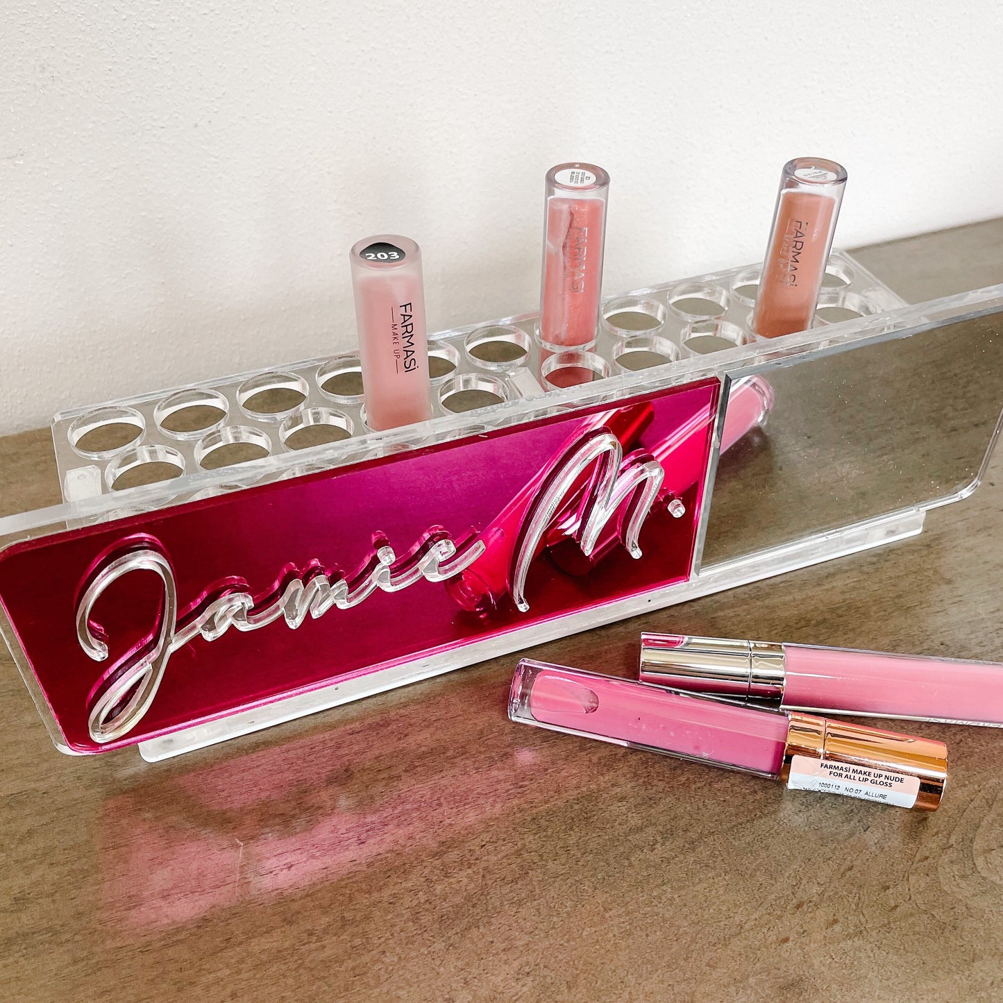 Lipstick Farmasi Holder