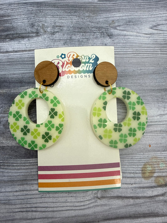 Ok CLEARANCE Shamrock Circle Dangles