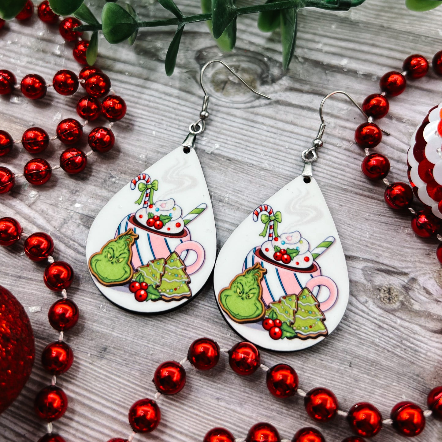 Grinch Teardrop Dangles