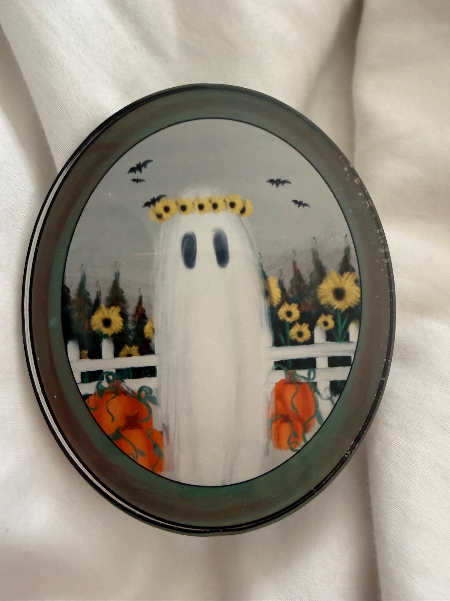 Ok CLEARANCE Ghost with Daisies