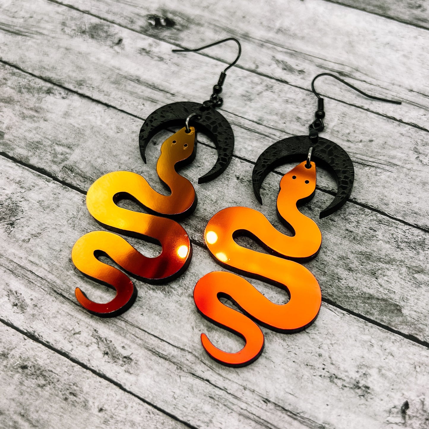 Color Shifting Snake Dangles