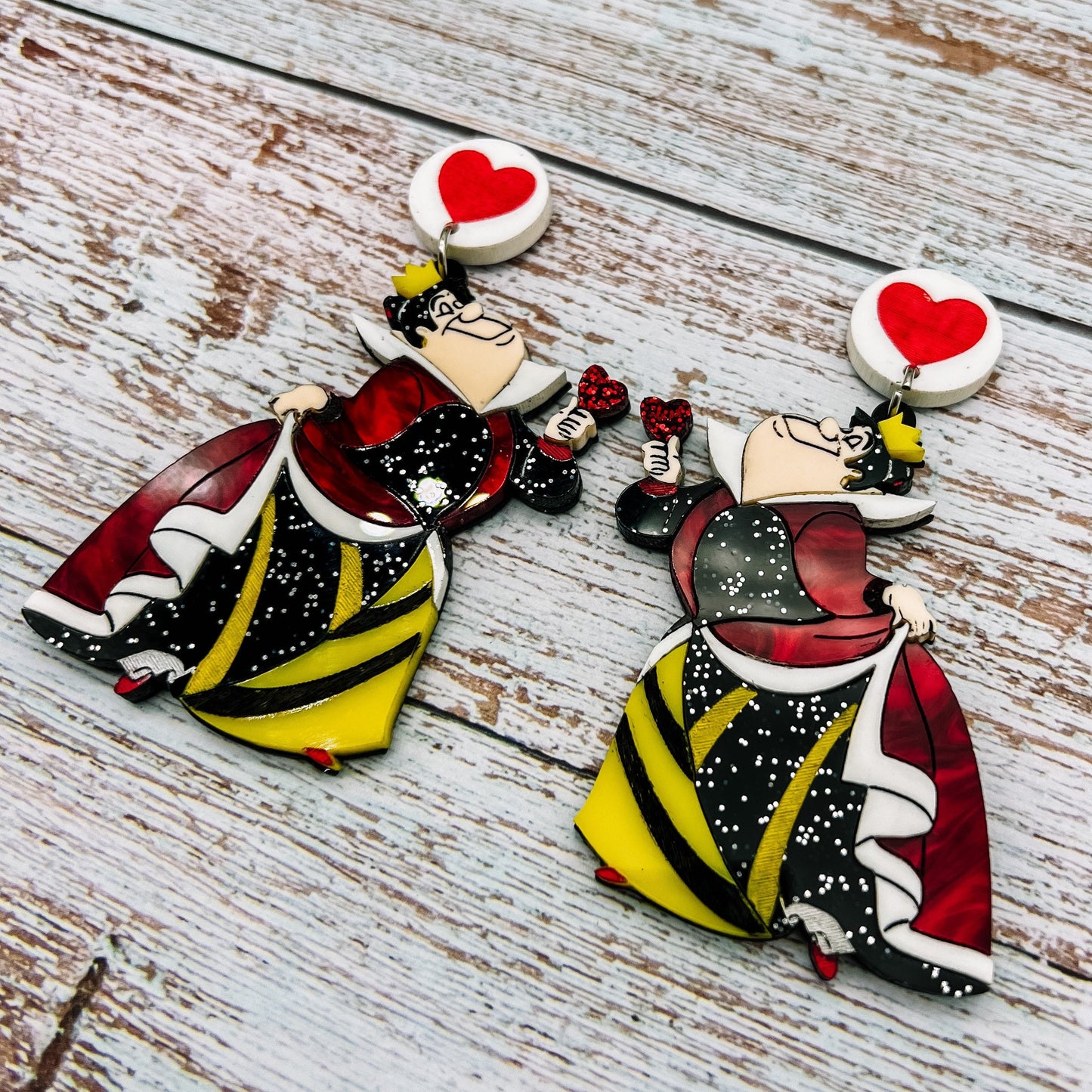 Wonderland Queen of Hearts Dangles