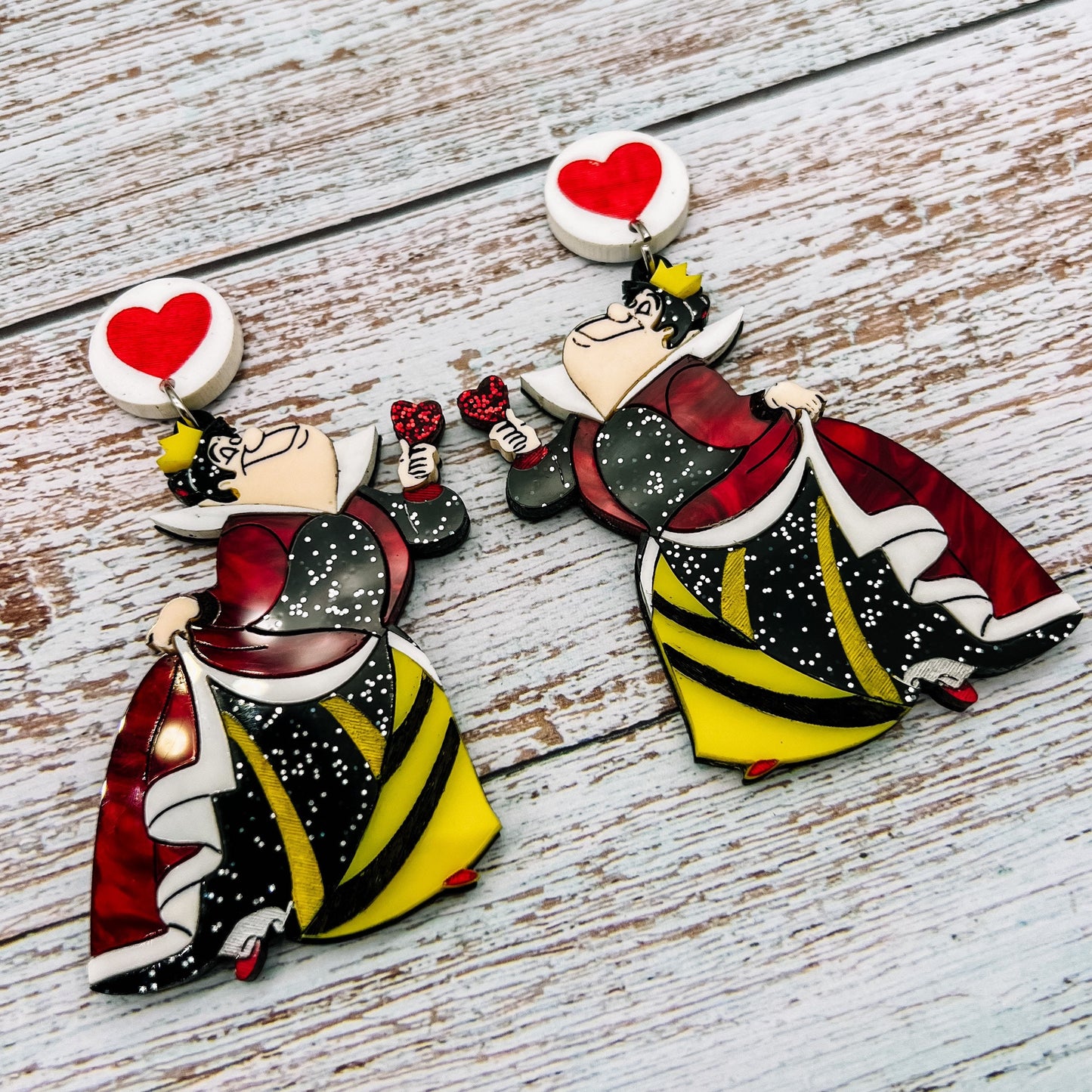 Wonderland Queen of Hearts Dangles