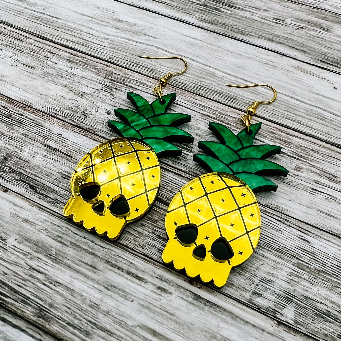 Skull Pineapple Dangles